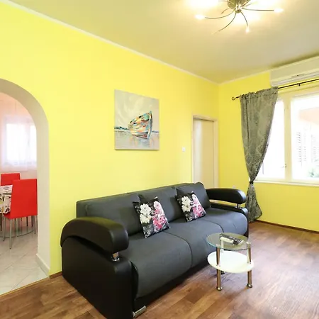 365, Steps From The Sea & Center, Free Street Parking